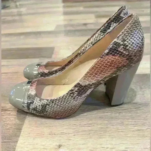 Sz. 7.5M Calvin Klein Snake Skin Print Heels - Picture 1 of 7